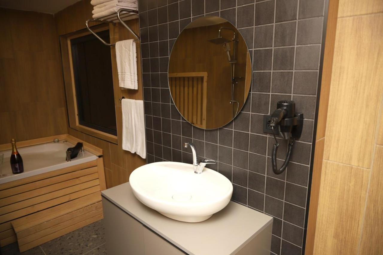 Rush Hotel Tokat Bagian luar foto